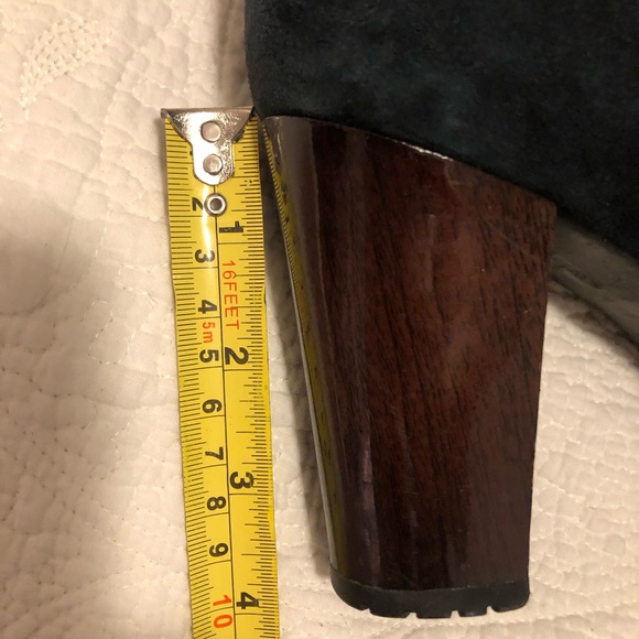 Kenneth Cole Reaction size 9 Med black booties - Picture 7 of 11